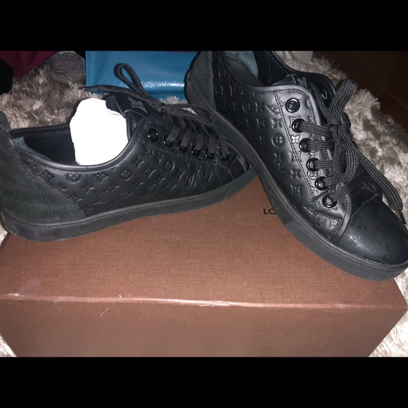 Louis Vuitton black sneakers - Picture 1 of 3